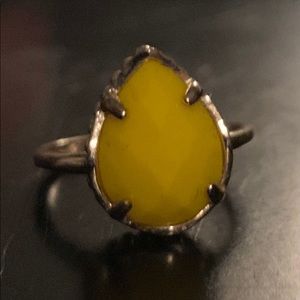 Kendra Scott pear shapes yellow ring 7.5